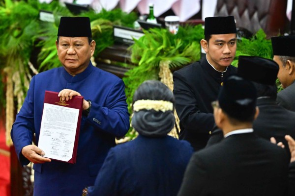 Top 5: Prabowo Dilantik Jadi Presiden hingga Pengumuman Kabinet