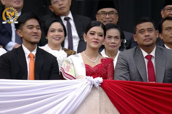 Kaesang, Kahiyang dan Bobby Disoraki Sebelum Pelantikan Prabowo-Gibran