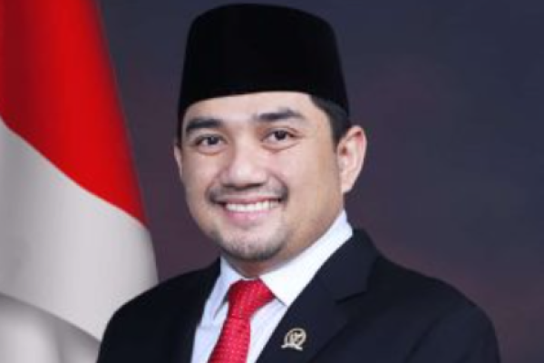 Profil Rifqinizamy Karsayuda, Ketua Komisi II DPR dari Partai NasDem