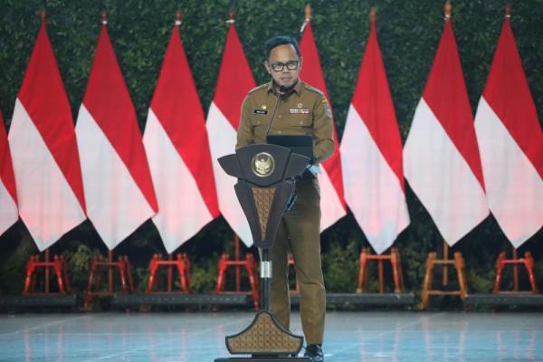 Wamendagri Setuju Setop Bansos hingga Pilkada 27 November