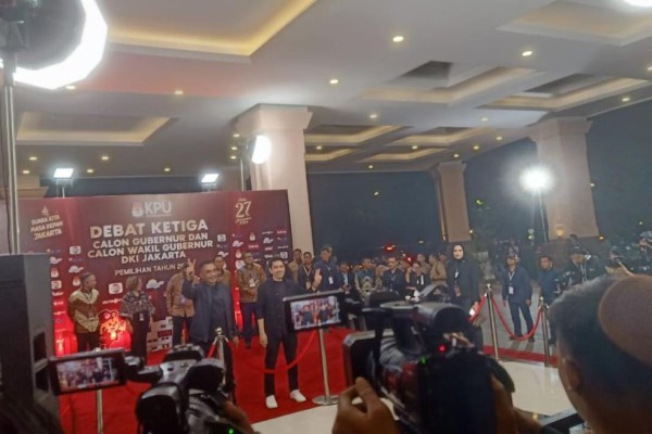 Debat Terakhir Pilkada Jakarta 2024, Dharma Amati Cuaca Tiap Hari
