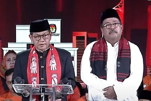 Pramono-Rano Tutup Kampanye Akbar di Stadion Madya GBK