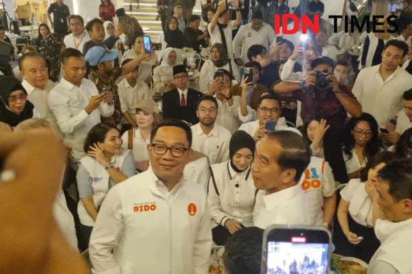 Jokowi Bertemu Ridwan Kamil di Jakarta