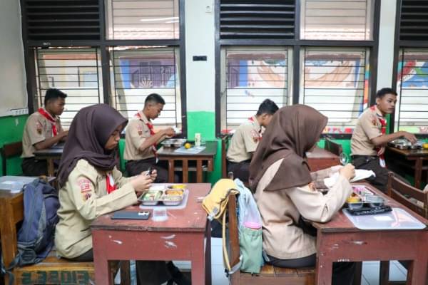 Ini Lauk Uji Coba Makan Bergizi Gratis Di SMKN 7 Semarang