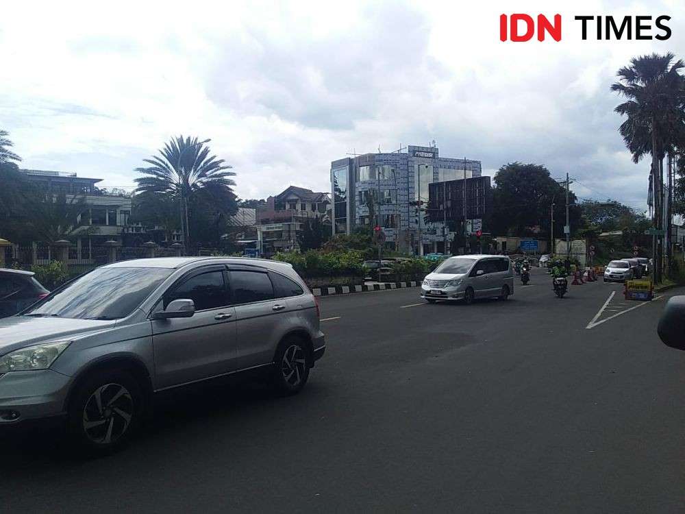 Joki Penunjuk Jalur Puncak Bogor Tembak Harga Rp850 Ribu