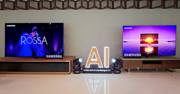 Célébration du 25e anniversaire de Rossa accompagnée d'un téléviseur Samsung Neo QLED 8K