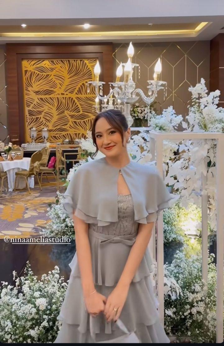 7 Potret Salshabilla Adriani Jadi Bridesmaid di Pernikahan Diva Alatas