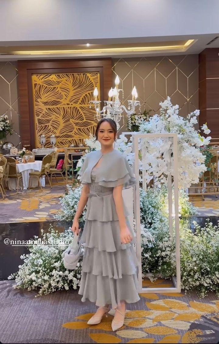 7 Potret Salshabilla Adriani Jadi Bridesmaid di Pernikahan Diva Alatas