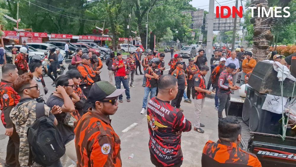 Protes Dugaan Penyerobotan Lahan, Sapma PP Makassar Demo di Pengadilan