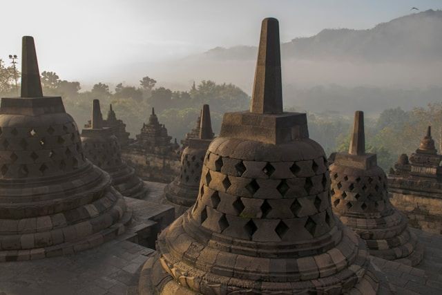 7 Tips Menonton Festival Lampion Waisak di Candi Borobudur