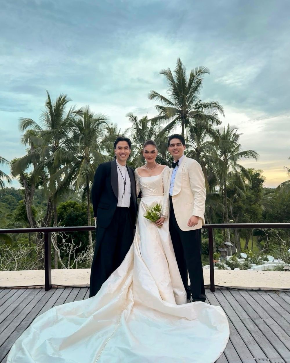 Potret Tamu Artis di Resepsi Pernikahan Luna Maya dan Maxime Bouttier