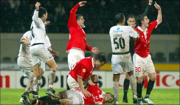 Sumber Gambar: Huffington Post Miklos Feher
