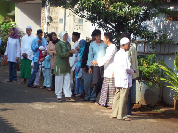 Bagi 15 Orang Ini Lebaran Itu Tidak Cuman Bersalaman Dan 