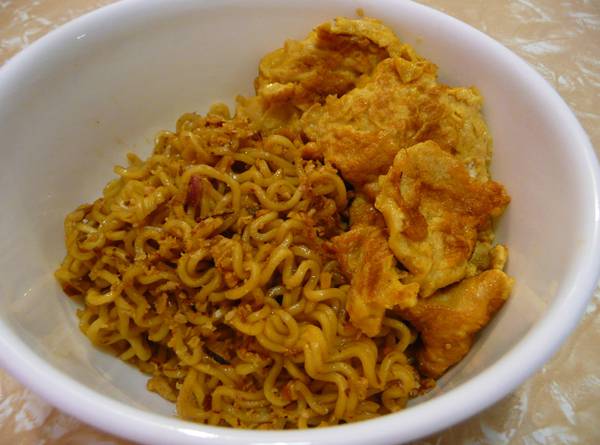 Sumber Gambar: thefoodpornographer.com Indomie