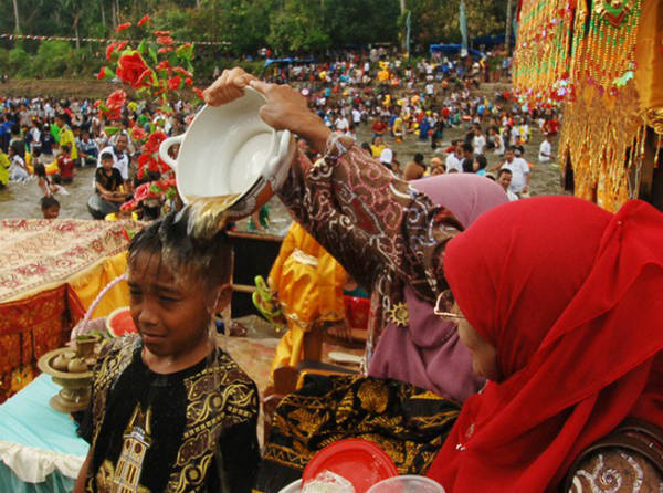 Ini Nih 10 Tradisi Menyambut Ramadhan Di Indonesia, Punya Daerah Kamu ...