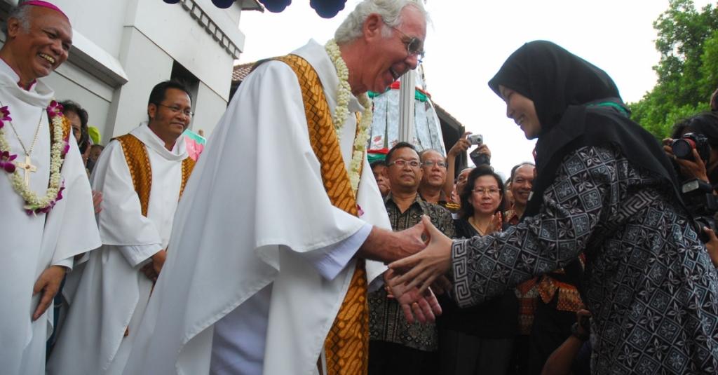 Gambar Rumah Ibadah Agama Di Indonesia - Blog Images